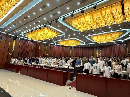说明: J:\5.pa集团中国（2022年11月始）\照片\【20240929】2024级本科新生开学典礼\微信图片_20241008093921.jpg